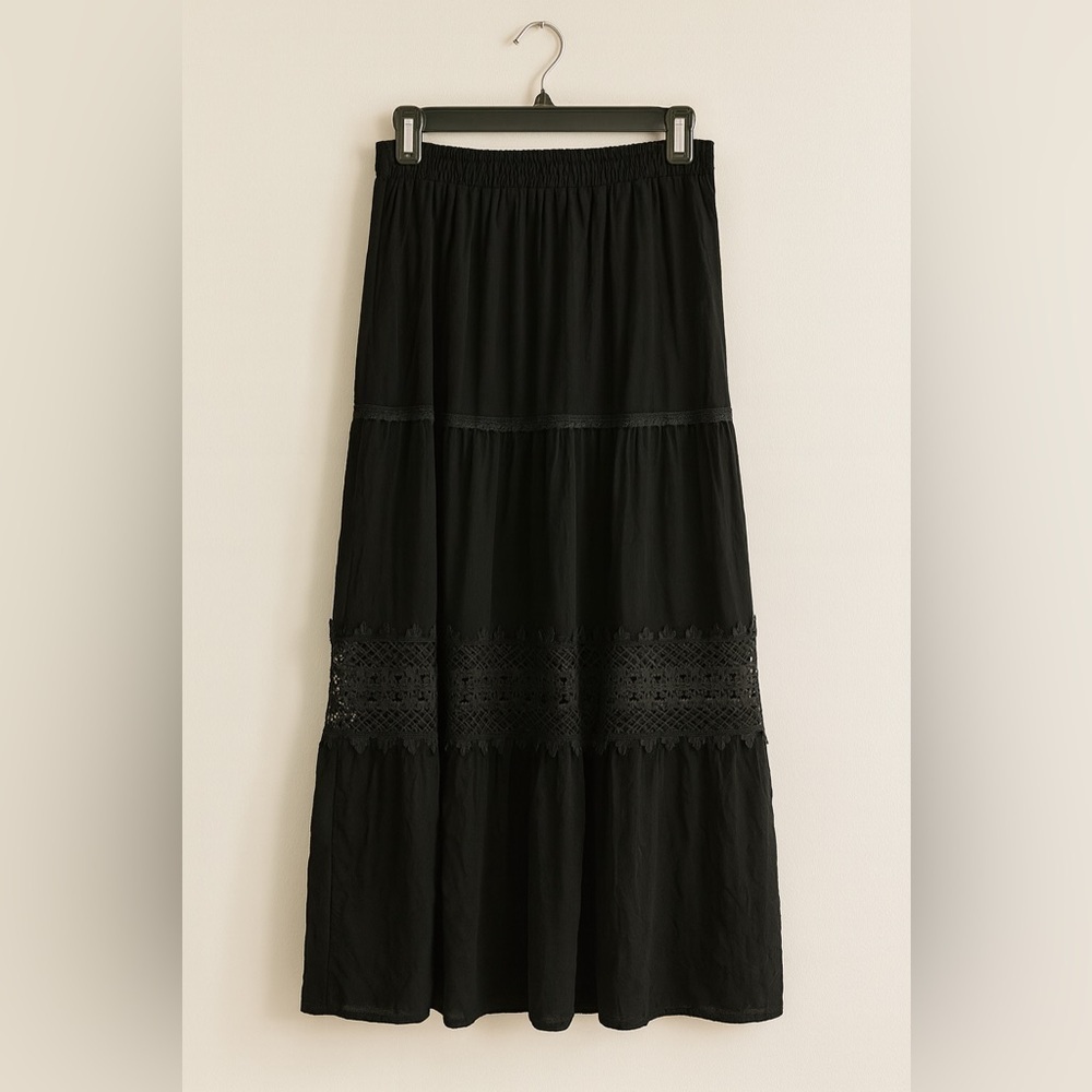 WOMEN’S BOHEMIAN black lace-inset maxi skirt. size M festival vibes